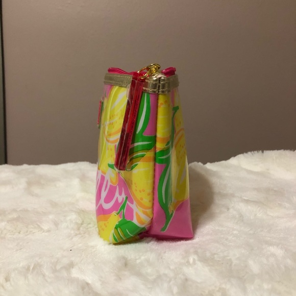 Lilly Pulitzer lemon cosmetic bag - Picture 4 of 7